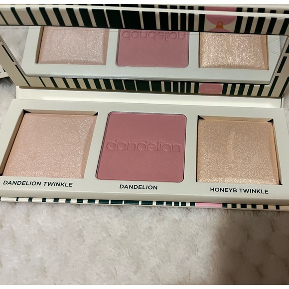 BENEFIT COSMETICS TWINKLE N JINGLE BLUSH AND HIGHLIGHTER FACE PALETTE NWT! - Picture 5 of 6